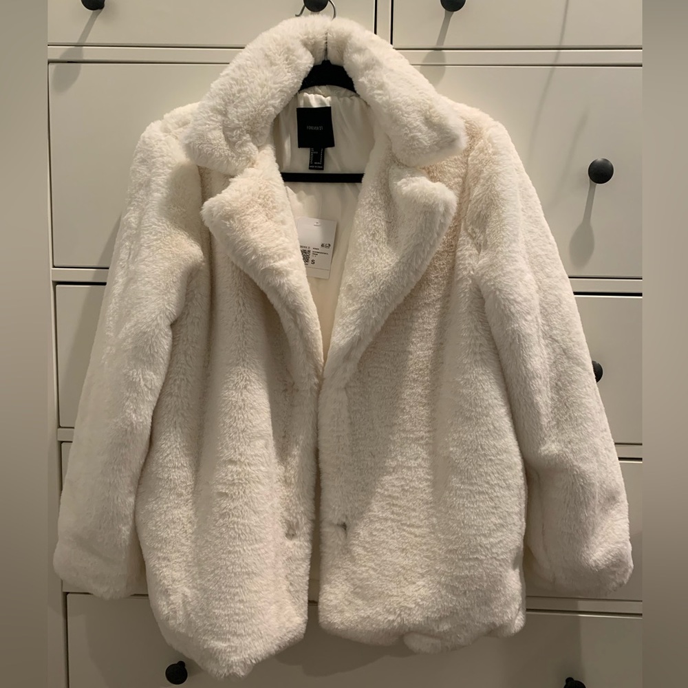 NWT Forever 21 White Faux Fur Coat Jacket Small